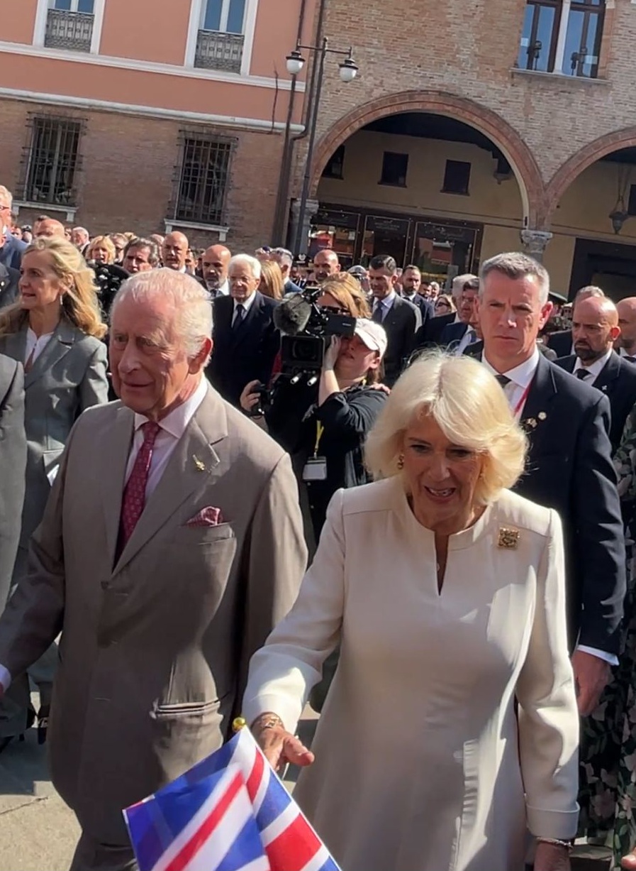 carlo e camilla a ravenna 1757589117549
